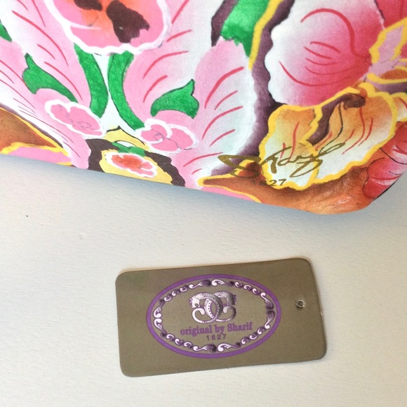 Artistic Expression by Sharif 1827 Floral Hand Painted Leather Purse Wristlet - Picture 2 of 5